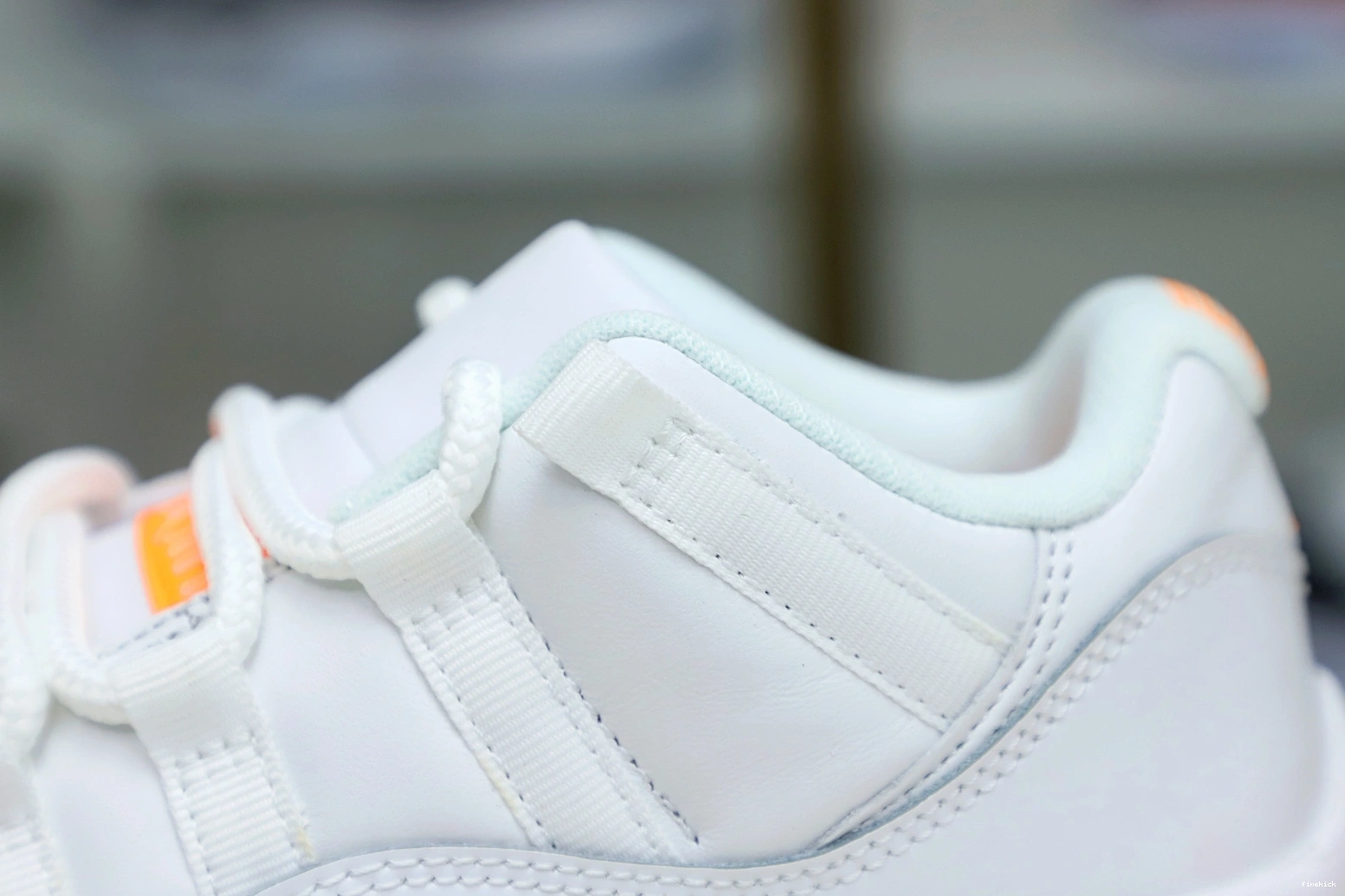 WMNS JORDAN AIR 'BRIGHT CITRUS' 11 RETRO LOW 0914